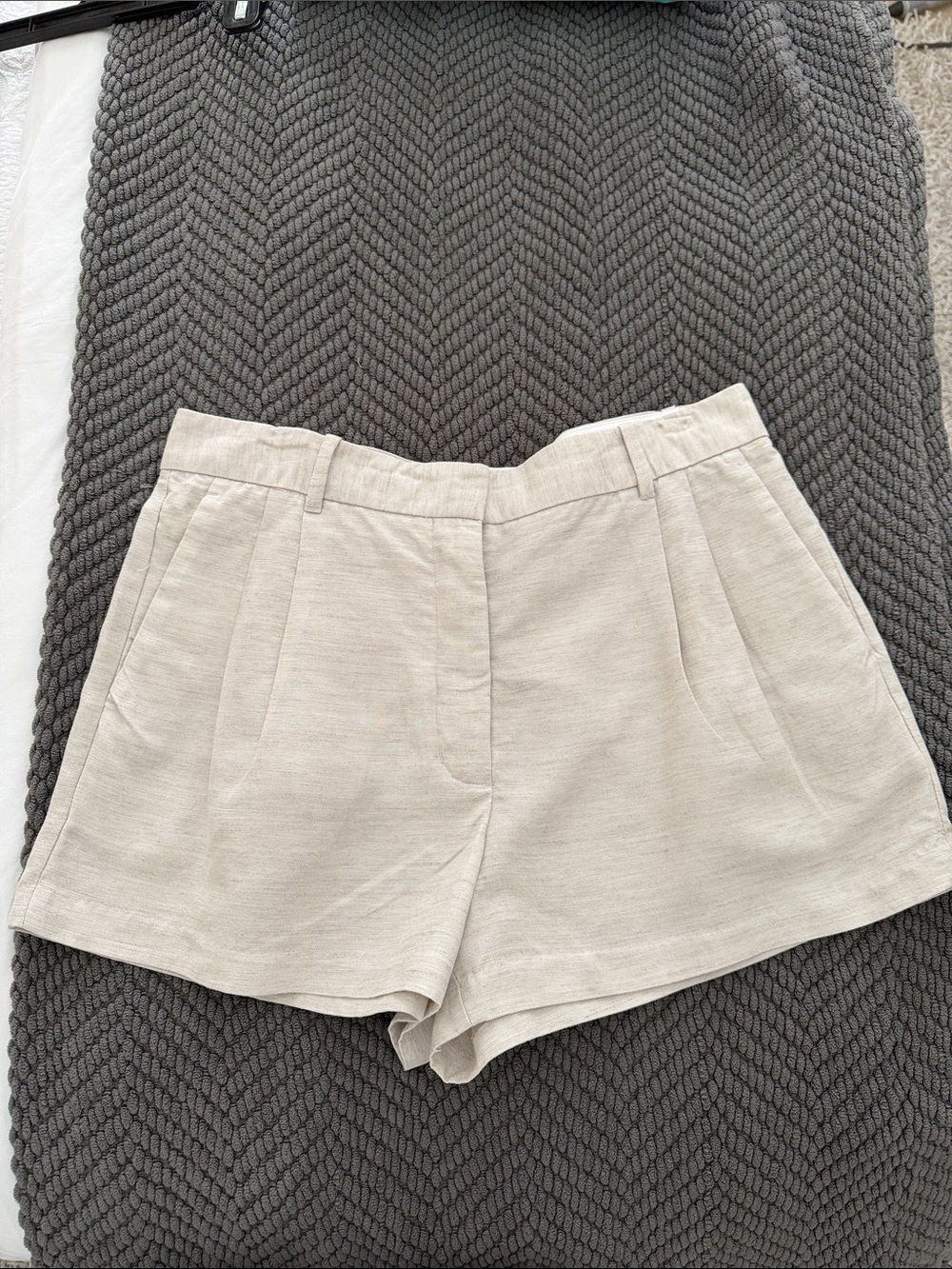 Aritzia “The Effortless” Shorts in Light Beige